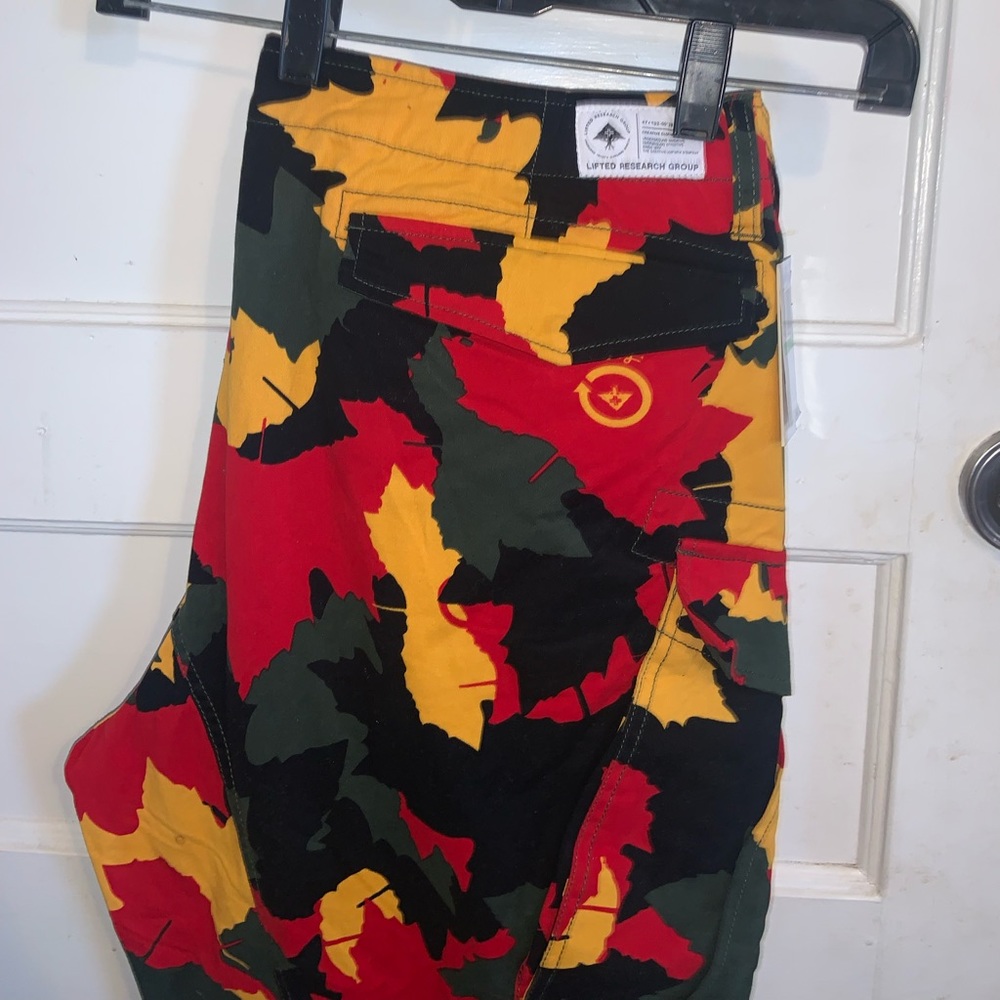 New Printed Cargo pant LRG